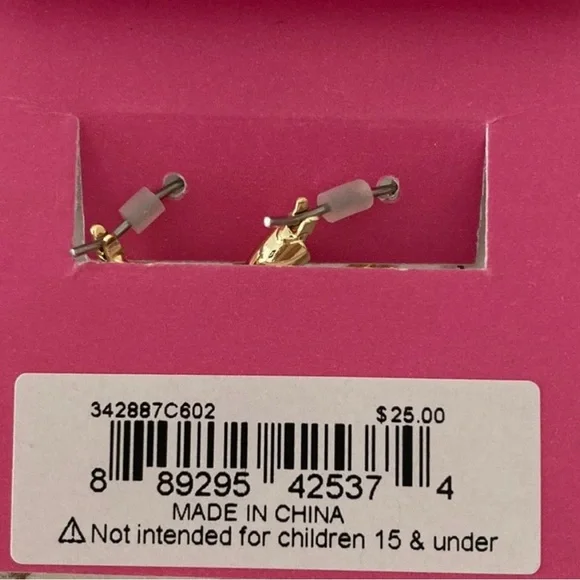 NWT ⚜️♥️⚜️ Betsey Johnson cute gold hoop earrings with dangling red heart - Picture 7 of 16